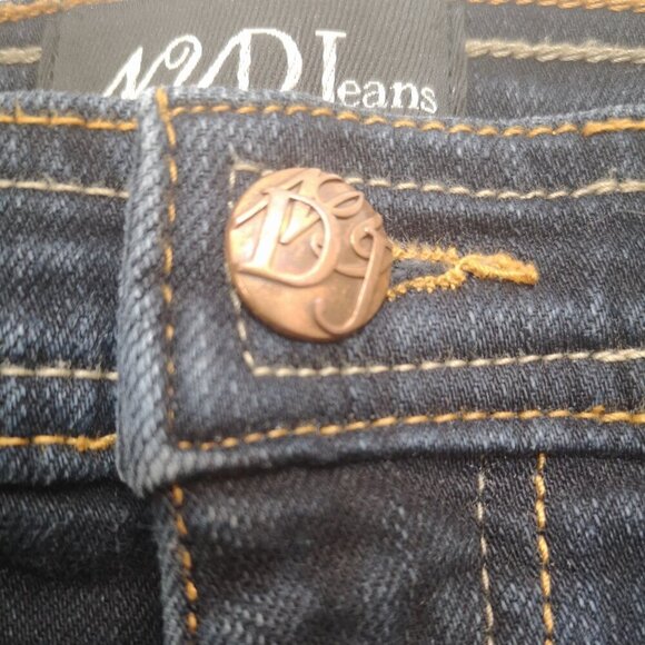 NYDJ Not your Daughters Jeans Ladies Size 8 Dark Wash Blue Jeans - Picture 7 of 12